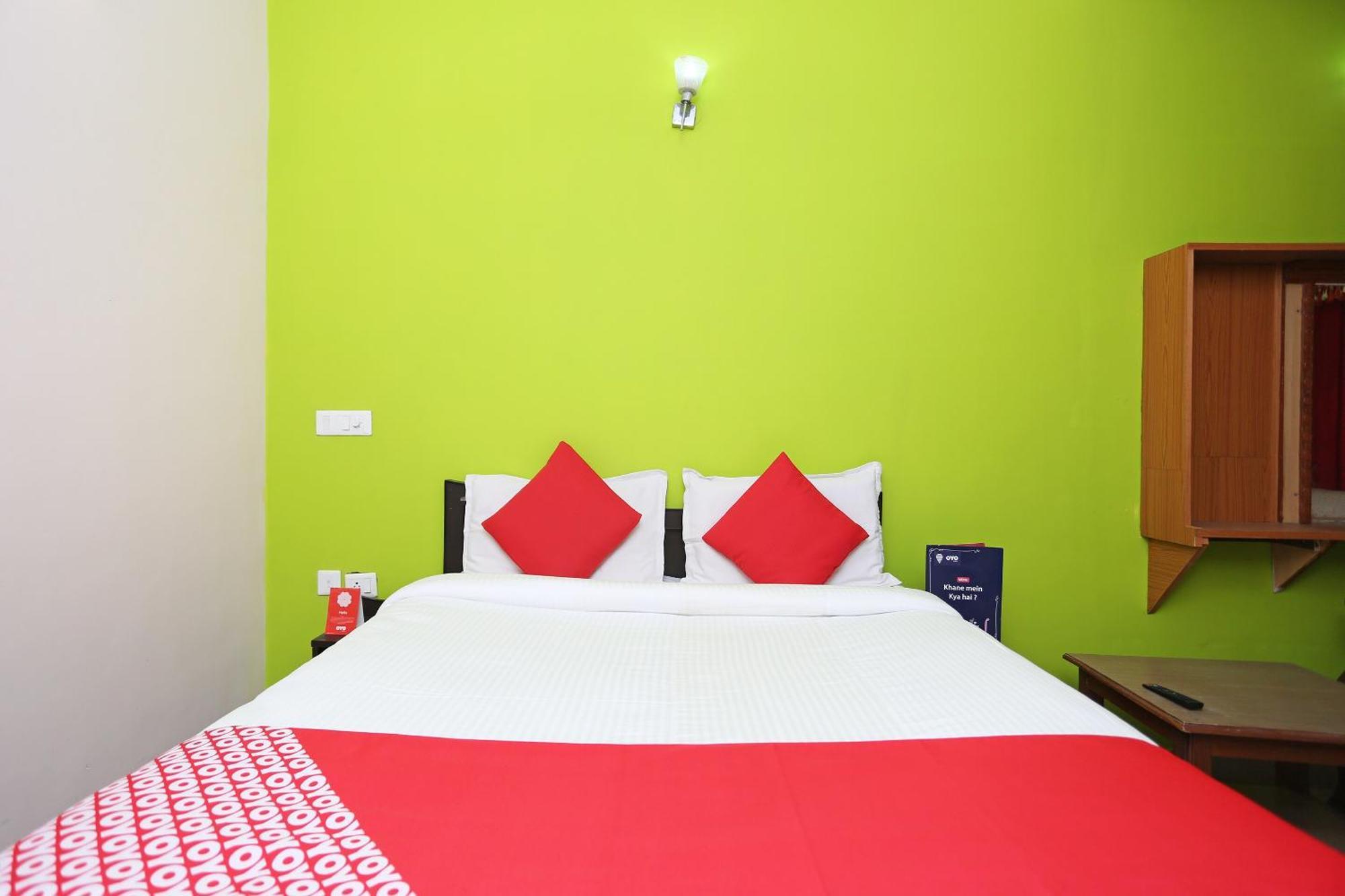 Hotel O Lime Wood Dehradun Esterno foto